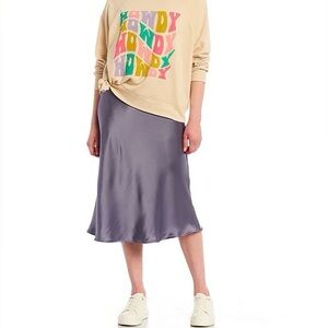 DILLARDS - originality slip skirt _ New